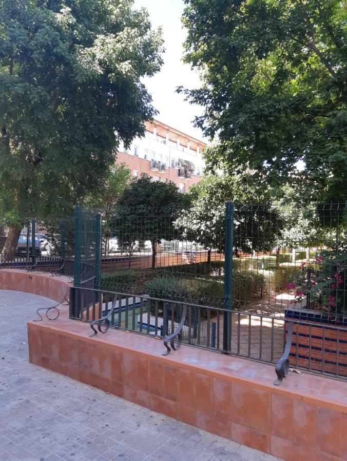 Acogedor Apartamento En Pleno Corazon De Triana เซบีญา ภายนอก รูปภาพ